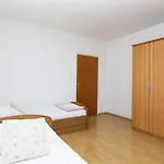 Grebastica 4881a Apartment *