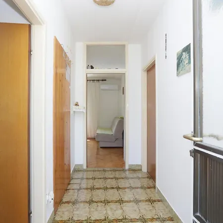 Grebastica 4881a Lejlighed Baselovici