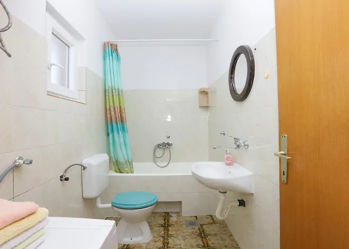 Grebastica 4881a Appartement Baselovici