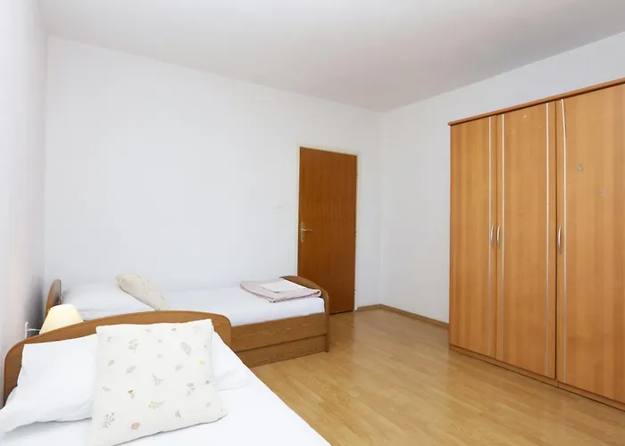 Grebastica 4881a Appartement *